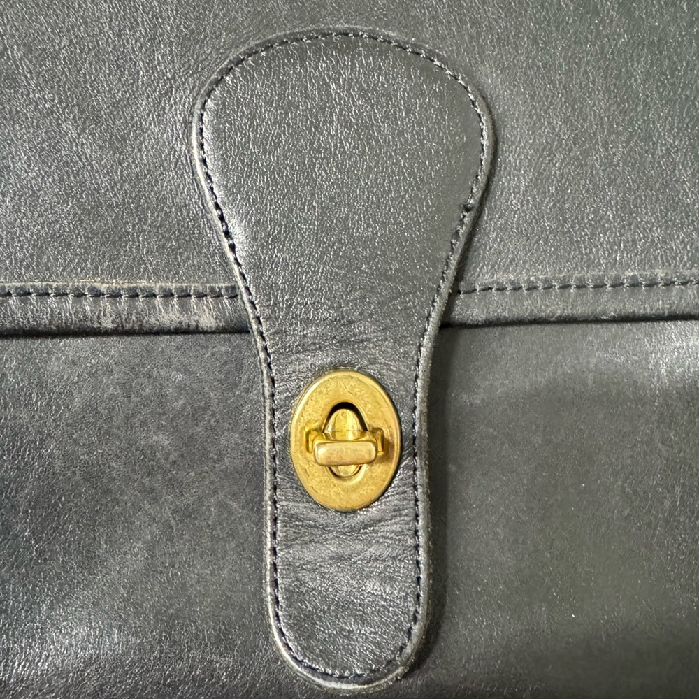 Vintage 90’s Coach Black Leather Crossbody Satchel - Picture 3 of 6